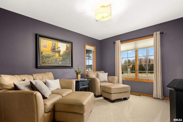 3316 SHERIDAN Road, Pekin, IL 61554