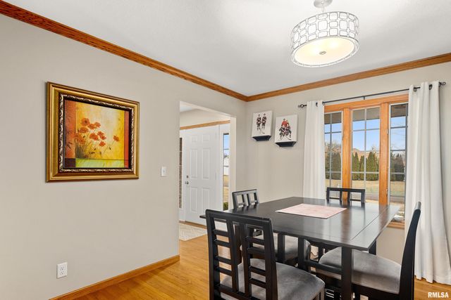 3316 SHERIDAN Road, Pekin, IL 61554