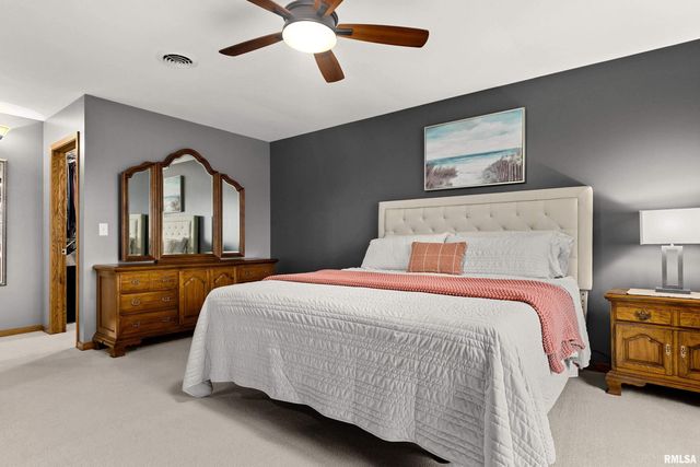 3316 SHERIDAN Road, Pekin, IL 61554