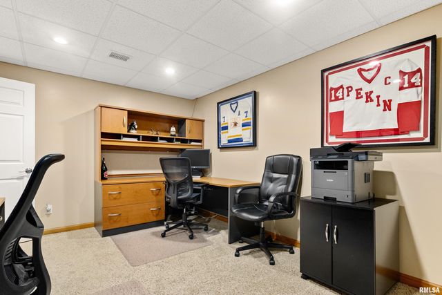 3316 SHERIDAN Road, Pekin, IL 61554