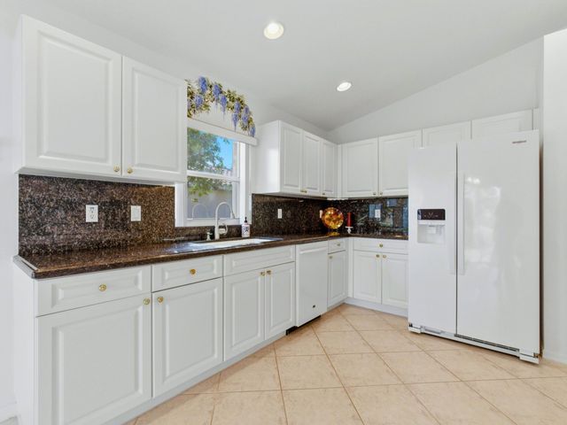 7631 Caprio Drive, Boynton Beach, FL 33472