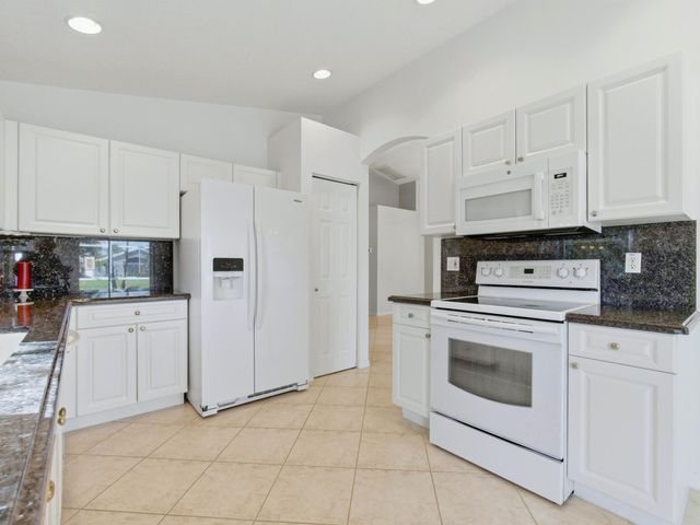 7631 Caprio Drive, Boynton Beach, FL 33472