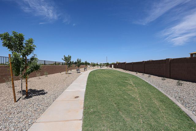 315 W Flax Drive, San Tan Valley, AZ 85140
