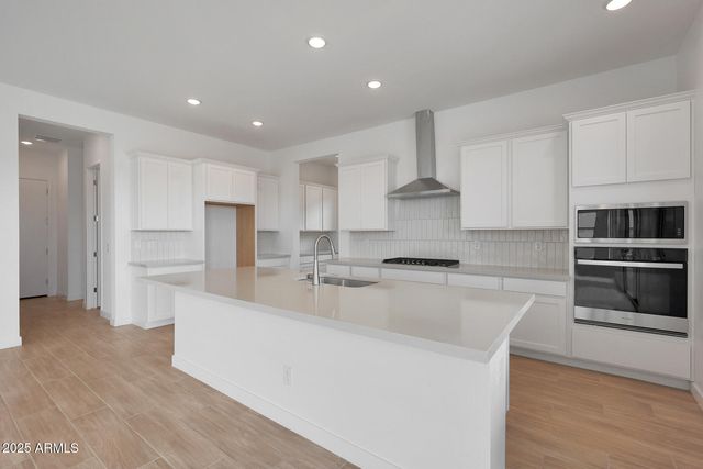 315 W Flax Drive, San Tan Valley, AZ 85140