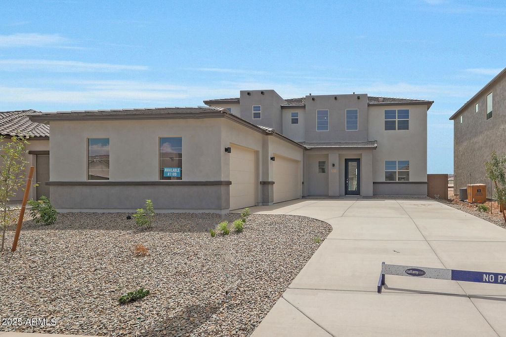 315 W Flax Drive, San Tan Valley, AZ 85140