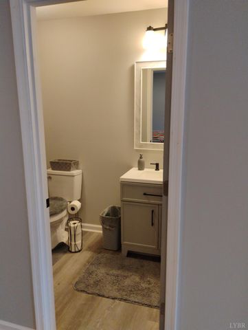 3941 PROMISE LAND RD, Appomattox, VA 24522