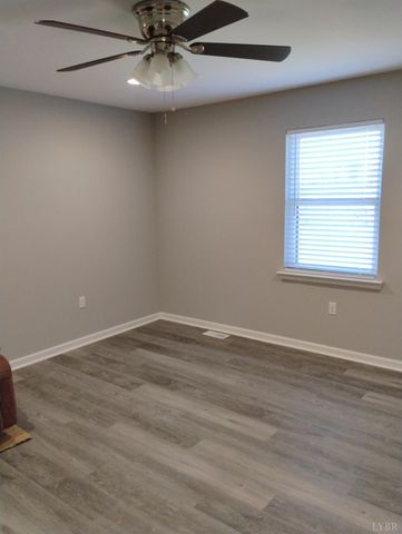 3941 PROMISE LAND RD, Appomattox, VA 24522