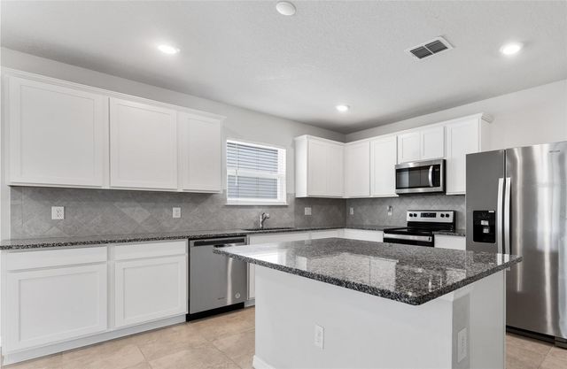 9642 SUMMERS CAY CIRCLE, Thonotosassa, FL 33592