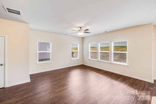 2019 Sadler Woods Lane, Charlotte, NC 28214