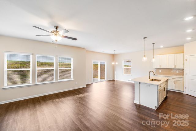 2019 Sadler Woods Lane, Charlotte, NC 28214