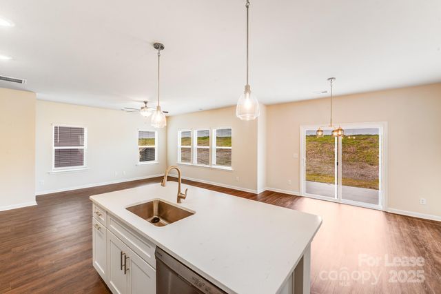 2019 Sadler Woods Lane, Charlotte, NC 28214