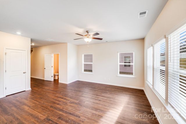 2019 Sadler Woods Lane, Charlotte, NC 28214