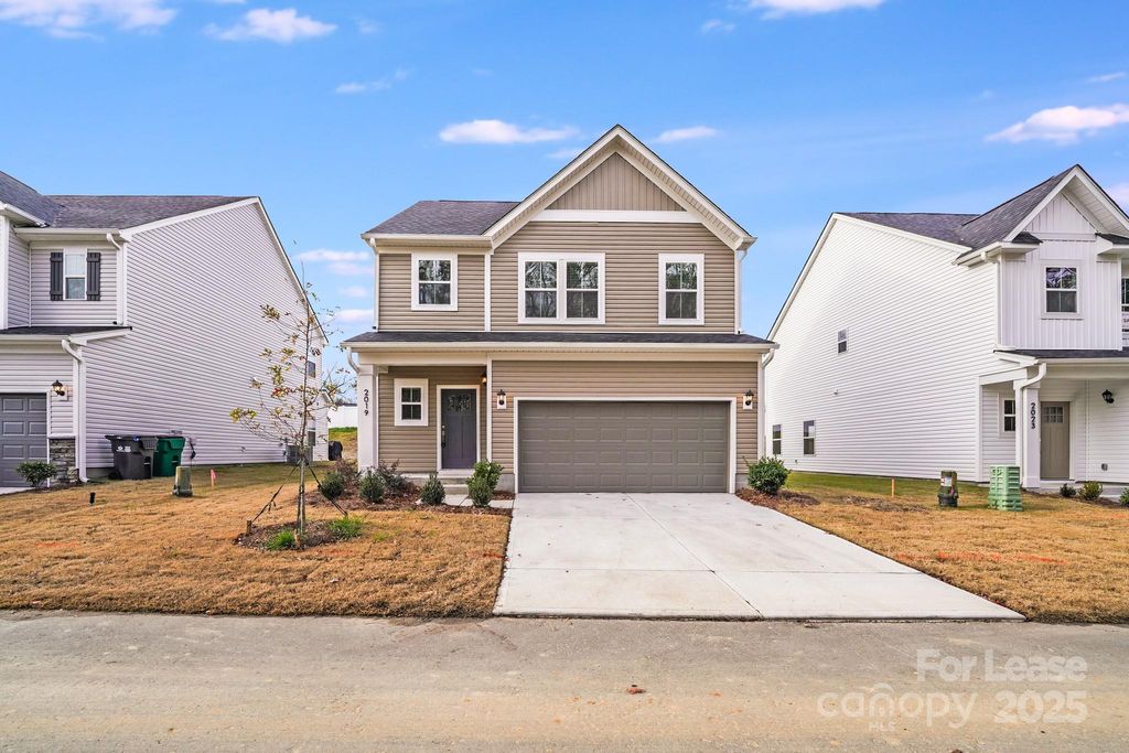 2019 Sadler Woods Lane, Charlotte, NC 28214