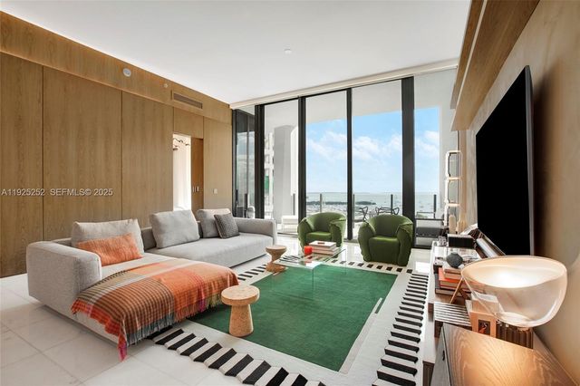 2821 S Bayshore Dr 15C, Miami, FL 33133