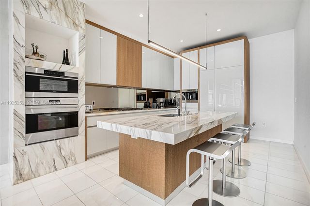 2821 S Bayshore Dr 15C, Miami, FL 33133