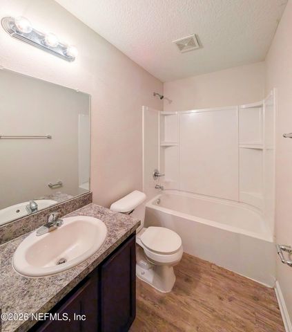 8441 MCGIRTS VILLAGE Lane, Jacksonville, FL 32210