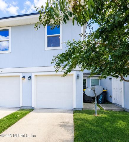 8441 MCGIRTS VILLAGE Lane, Jacksonville, FL 32210