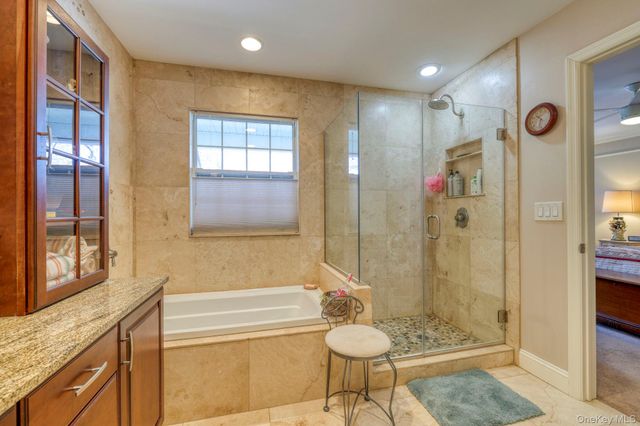 7 Birkdale Court, Poughkeepsie, NY 12603