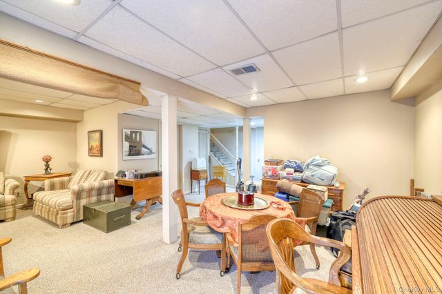 7 Birkdale Court, Poughkeepsie, NY 12603