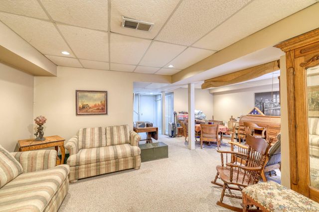 7 Birkdale Court, Poughkeepsie, NY 12603