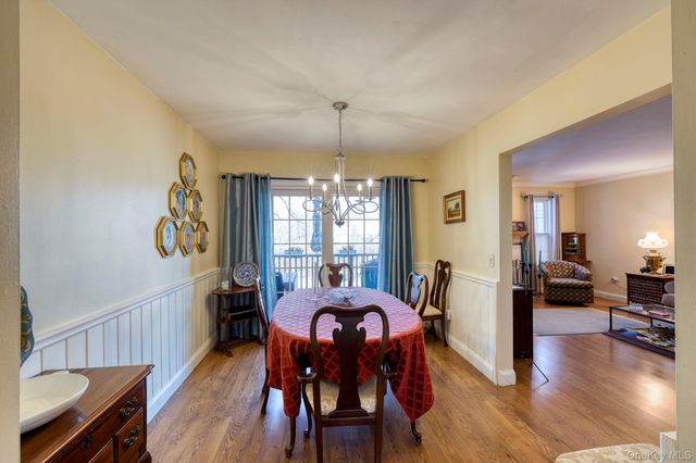 7 Birkdale Court, Poughkeepsie, NY 12603