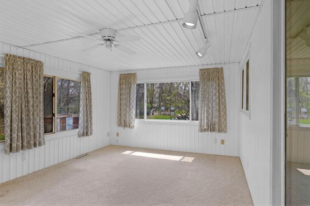 115 Helen Road, Waterloo, IA 50701
