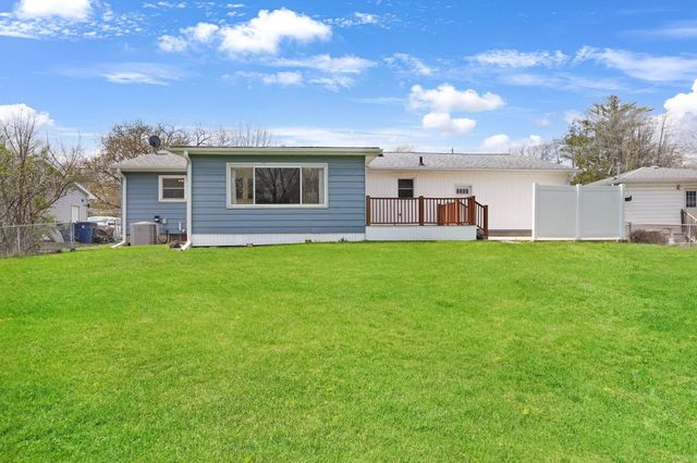 115 Helen Road, Waterloo, IA 50701