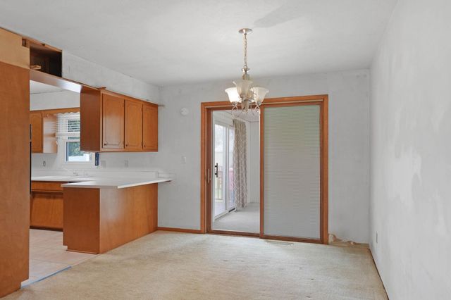 115 Helen Road, Waterloo, IA 50701