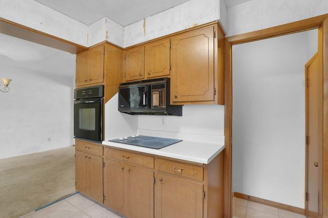 115 Helen Road, Waterloo, IA 50701