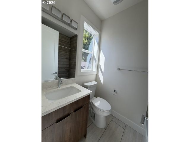 4578 Se Carlton, Portland, OR 97206