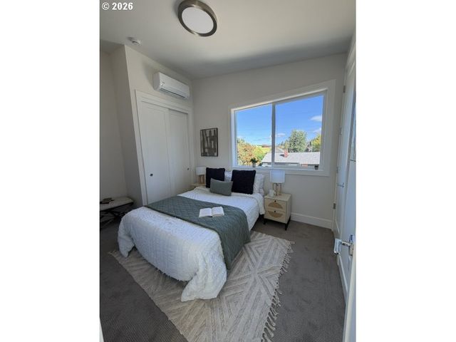 4578 Se Carlton, Portland, OR 97206