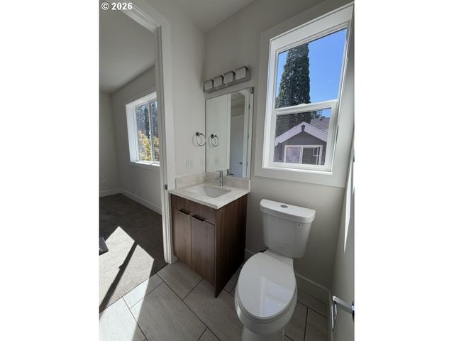 4578 Se Carlton, Portland, OR 97206