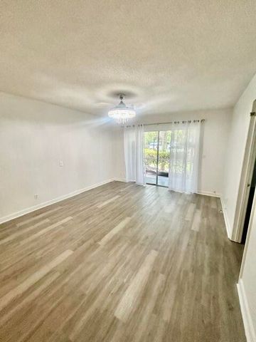 120 Sparrow Drive 115, Royal Palm Beach, FL 33411