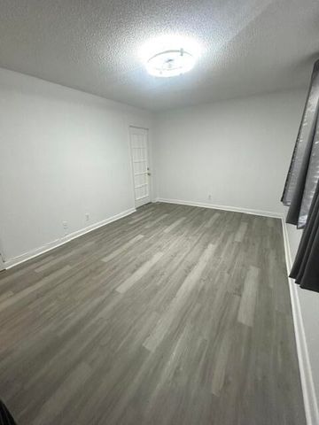 120 Sparrow Drive 115, Royal Palm Beach, FL 33411