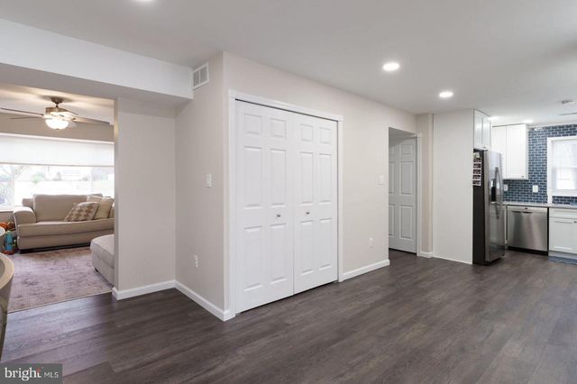 415 ACORN RD, Mount Laurel, NJ 08054