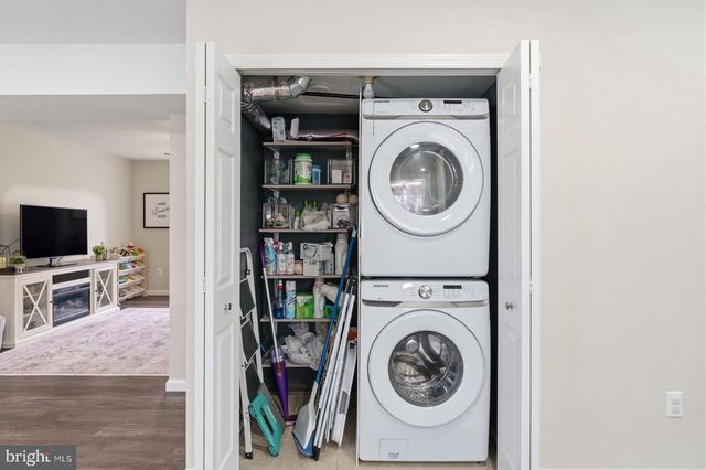 415 ACORN RD, Mount Laurel, NJ 08054