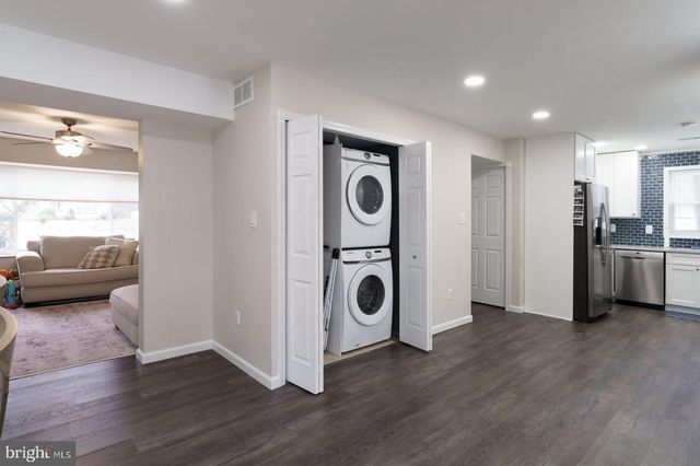 415 ACORN RD, Mount Laurel, NJ 08054