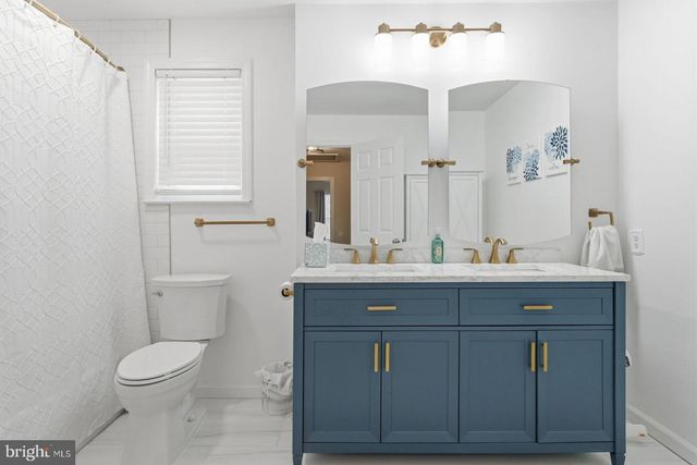 415 ACORN RD, Mount Laurel, NJ 08054