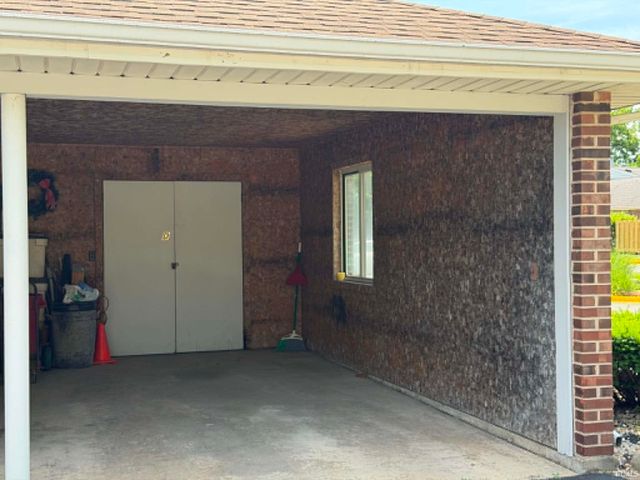 822 Woodlawn Ave Apt D, Monticello, IN 47960