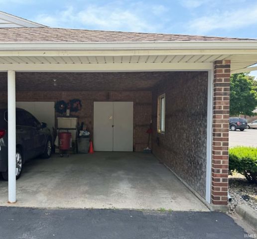 822 Woodlawn Ave Apt D, Monticello, IN 47960