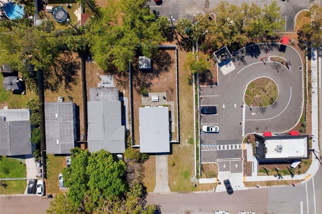 320 93RD AVENUE N, St Petersburg, FL 33702