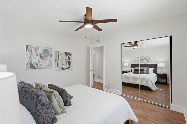 320 93RD AVENUE N, St Petersburg, FL 33702