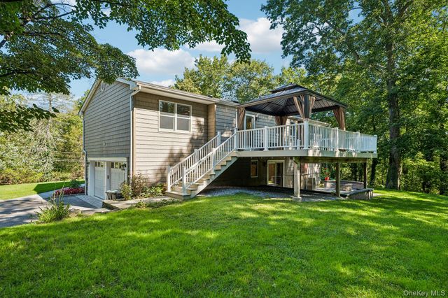 56 Sandy Hollow Road, Northport, NY 11768