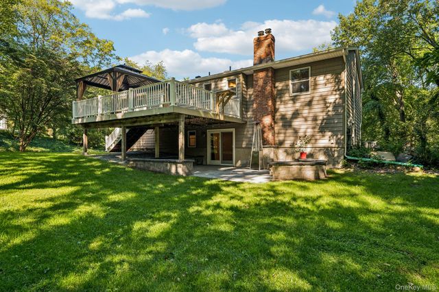 56 Sandy Hollow Road, Northport, NY 11768