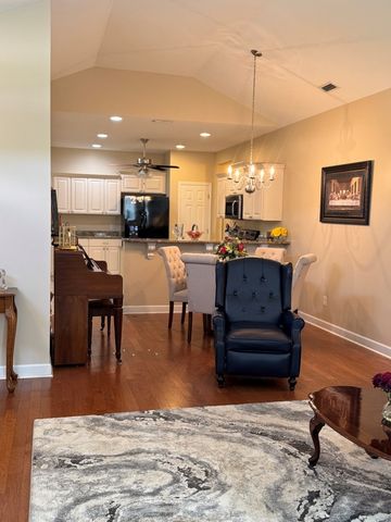 317-2 Hidden Creek Circle, Dothan, AL 36301