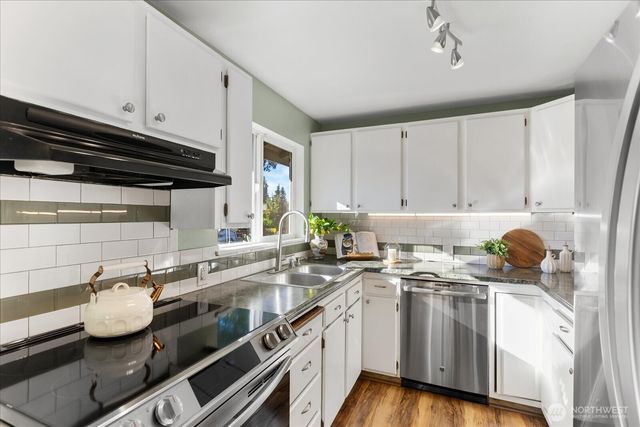 22704 38th Avenue W, Mountlake Terrace, WA 98043