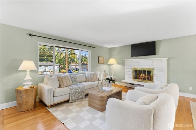 22704 38th Avenue W, Mountlake Terrace, WA 98043