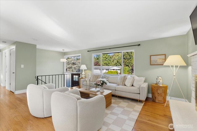 22704 38th Avenue W, Mountlake Terrace, WA 98043