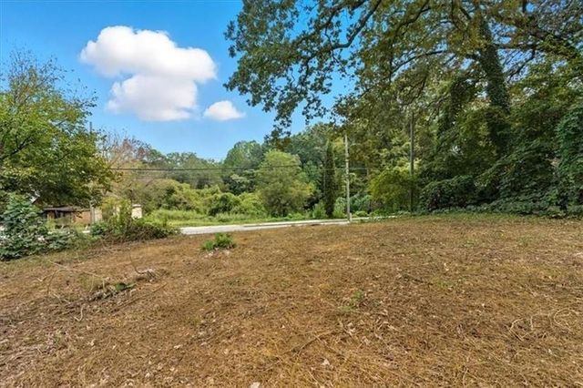 888 Hollywood NW Road, Atlanta, GA 30318