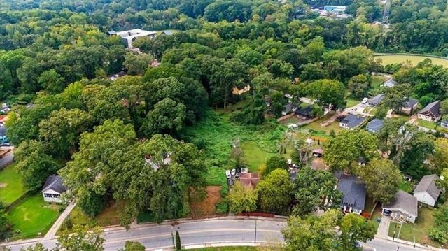 888 Hollywood NW Road, Atlanta, GA 30318